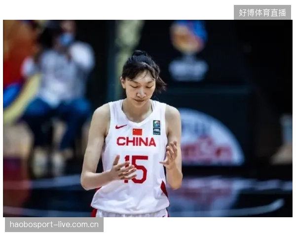 中国女篮“49狂胜”大爆发！李沅珊21分+全能爆发，中国女篮强势闯入4强！